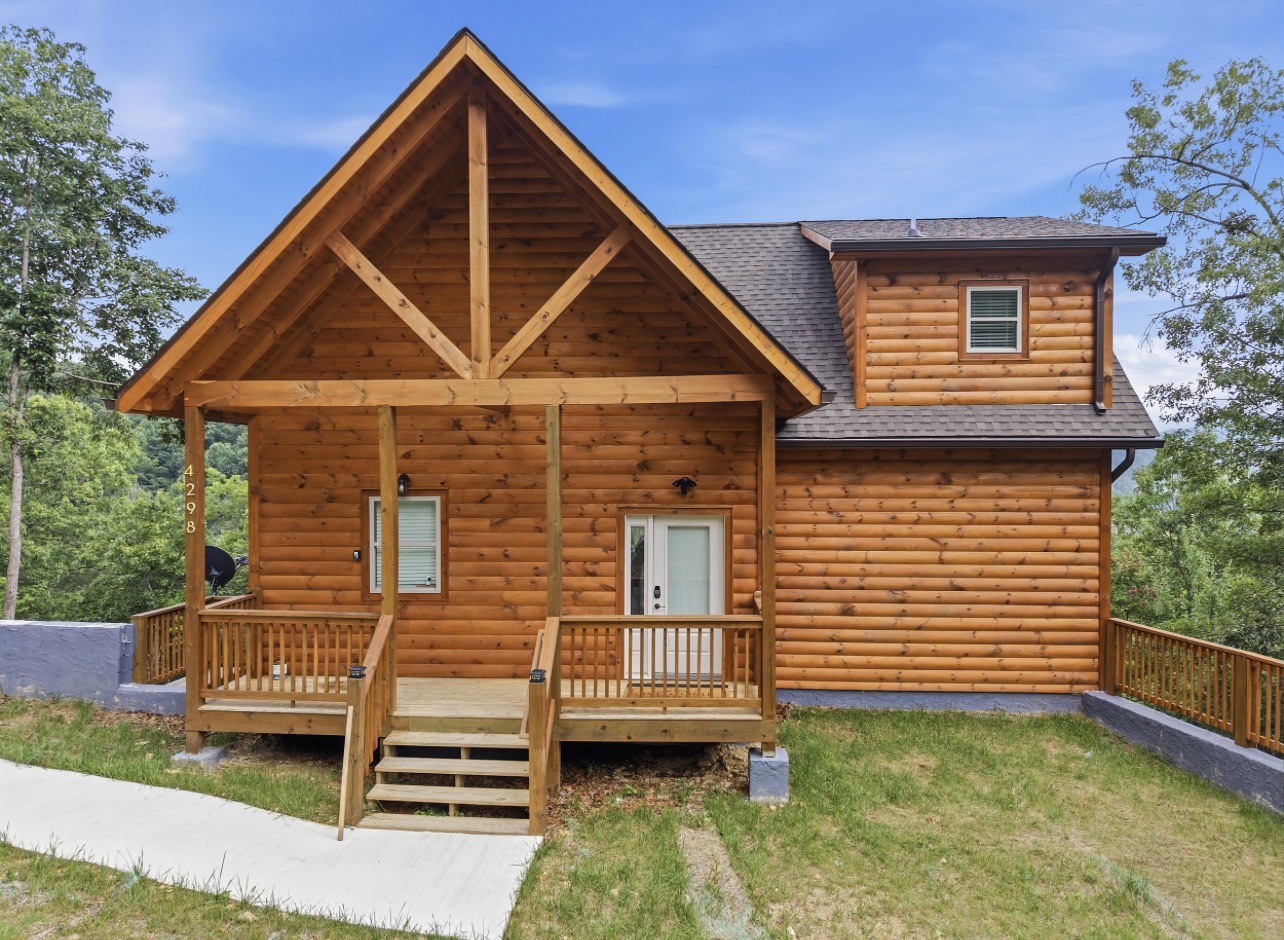 R&R Harmony Heaven property in Sevierville Tennessee